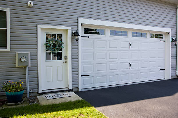 24/7 Emergency Garage Door Panel Replacement experts in New Castle, CO